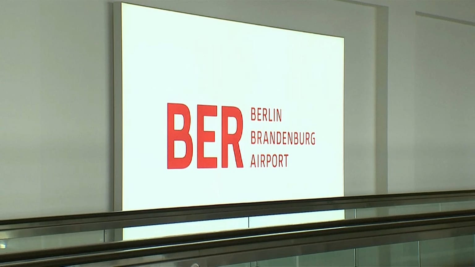 2500 Tage seit Nichteröffnung: Kompromiss beim BER-Regierungsterminal?