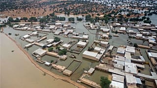 تصاویر هوایی از مناطق سیل زده حاشیه دز در بخش شرقی و غربی