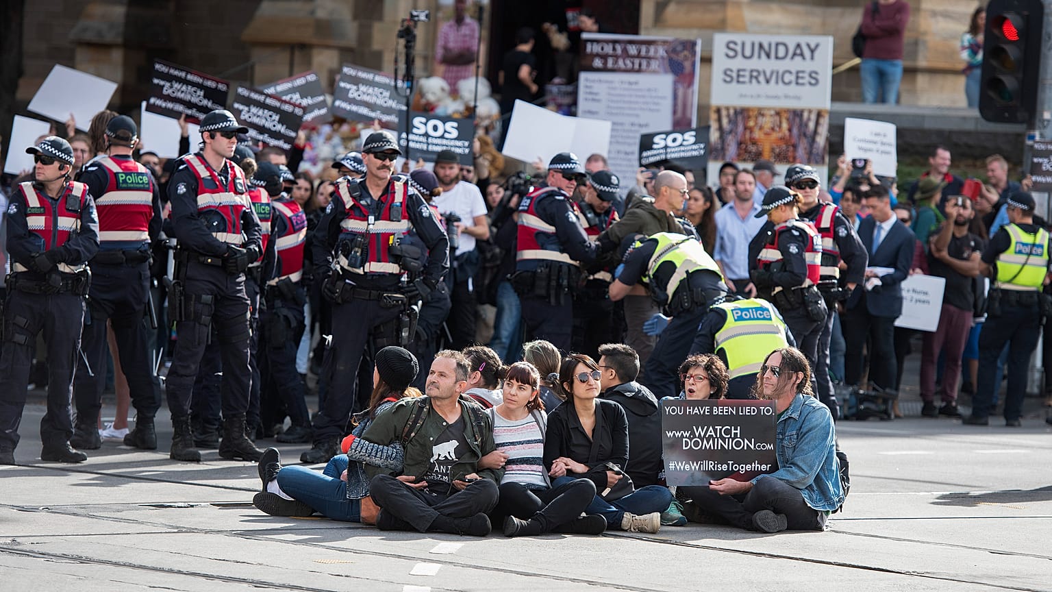 Arrestados tras manifestarse en favor de los derechos de los animales
