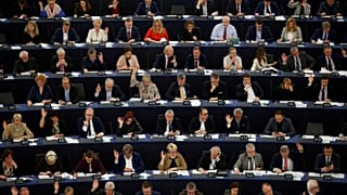 EP-választás becslés: szétrobbanthat egy frakciót Salvini szövetsége