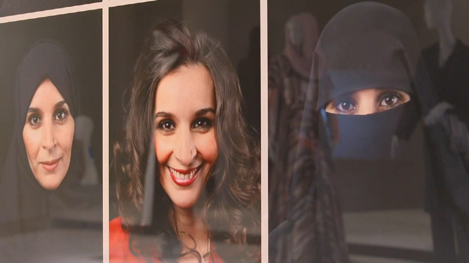 Kritik und Sicherheitskontrollen: "Kopftuch"-Ausstellung in Frankfurt