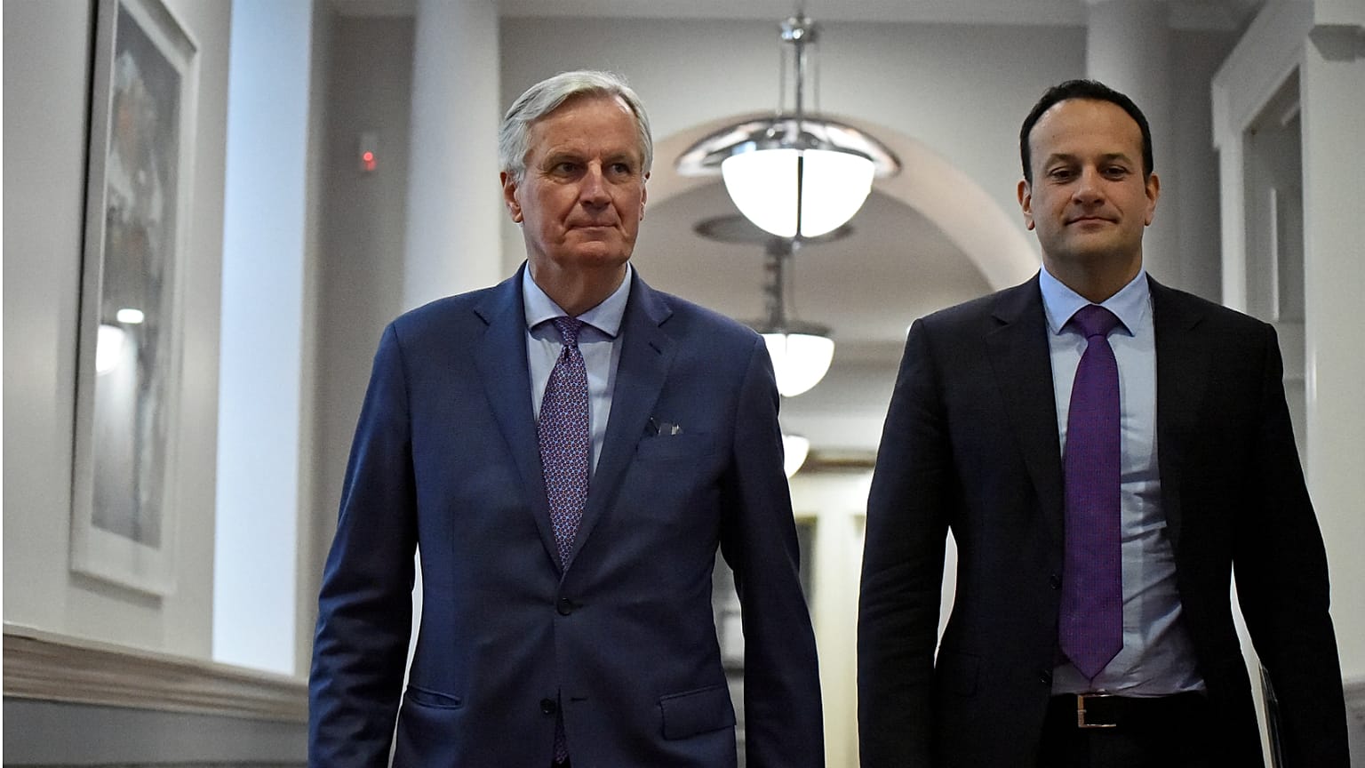 EU stands 'fully behind Ireland' on Brexit, according to chief negotiator