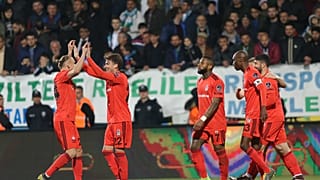 Beşiktaş ile Rizespor'un karşılaştığı maçta sezonun gol rekoru kırıldı