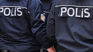 Polis Büyükçekmece'de 'sahte seçmen' iddiaları üzerine adreslerde inceleme yapıyor