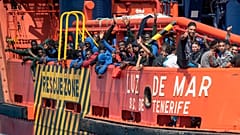 Are Spain and Italy covering up the number of migrant arrivals? 