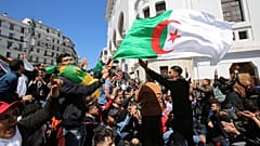 Algérie : le nouveau président par intérim contesté par la rue