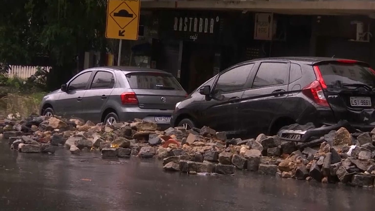 Φονικές πλημμύρες στο Ρίο Ντε Τζανέιρο