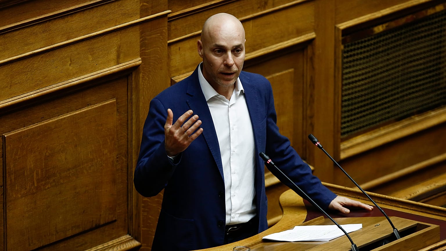 Παραιτήθηκε από βουλευτής ο Γ.Αμυράς – «Δεν θα κάνω χρήση της ντροπιαστικής τροπολογίας Κουντουρά»