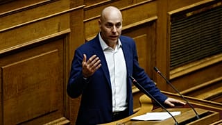 Παραιτήθηκε από βουλευτής ο Γ.Αμυράς – «Δεν θα κάνω χρήση της ντροπιαστικής τροπολογίας Κουντουρά»
