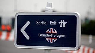 Koporsóban próbáltak átcsempészni egy irakit a Csalagúton