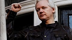 Wikileaks-Gründer Julian Assange in London in Gewahrsam genommen 