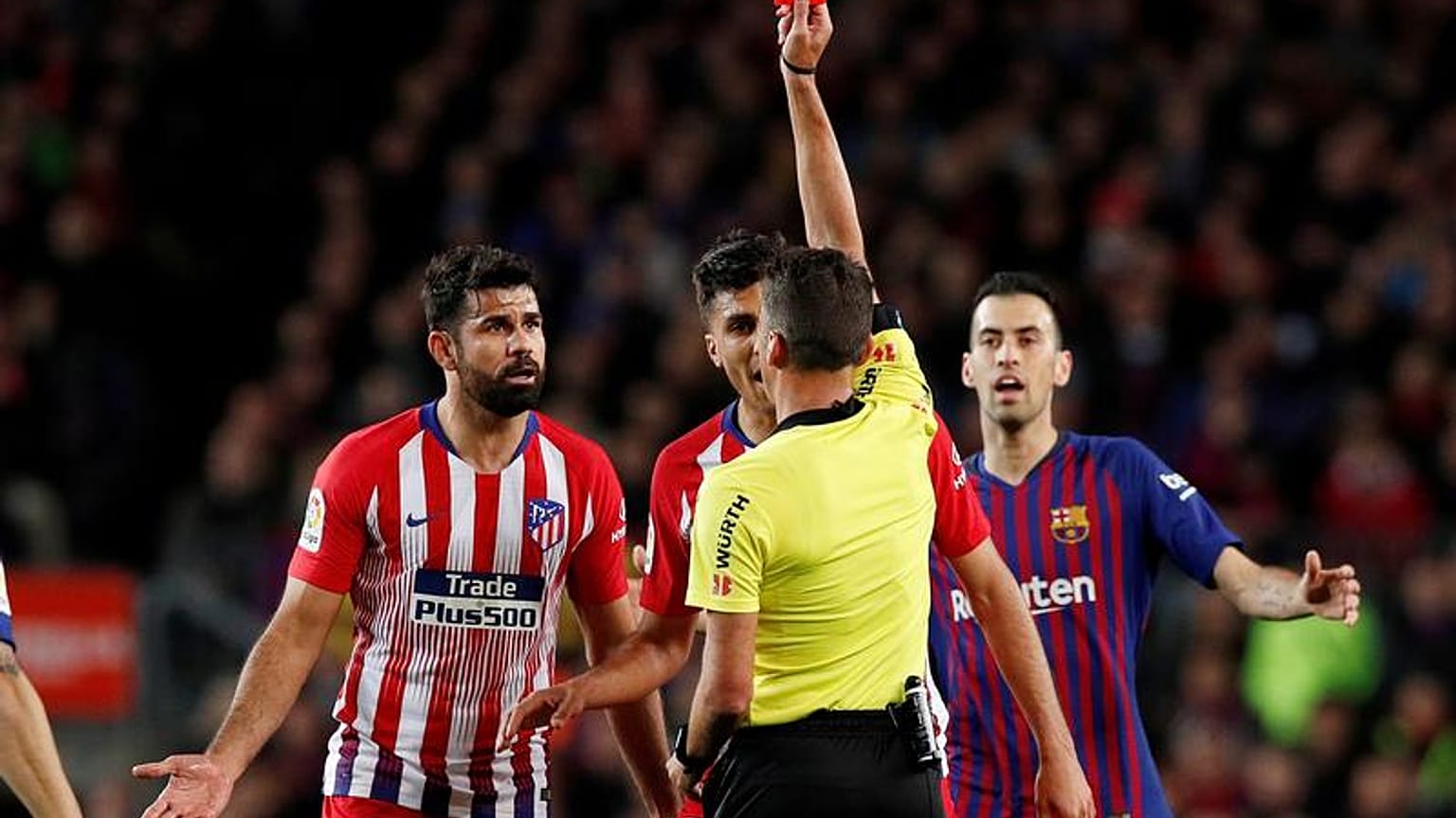 Cartellino rosso per Diego Costa.