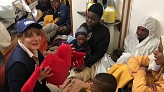  Nach Verträgen mit 4 EU-Staaten: "Alan Kurdi"-Flüchtlinge dürfen in Malta an Land