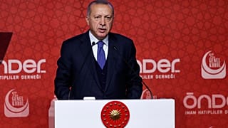 Erdoğan: Omuz omuza olmamız gerekirken farklı mecralara girenler var