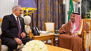  "وول ستريت جورنال": وعود سعودية بعشرات ملايين الدولارات لقوات حفتر للهجوم على طرابلس