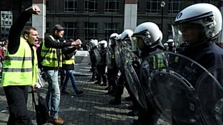 هزاران جلیقه زرد فرانسوی برای بیست و دومین هفته پیاپی تظاهرات کردند