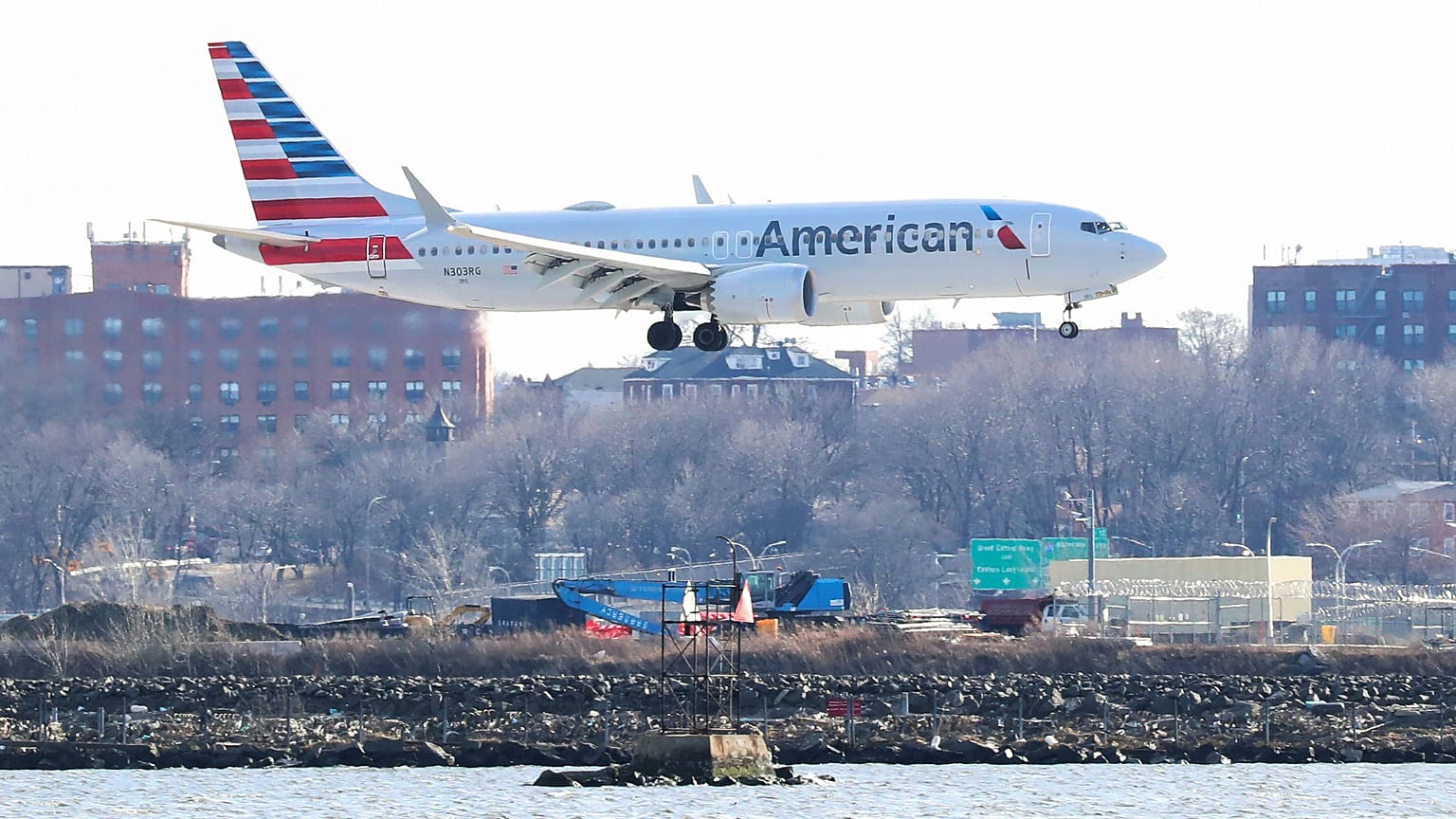 Eine Boeing 737 Max 8 der American Airlines