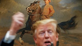 Trump 2020 seçim kampanyasında Demokrat rakiplerine fark attı