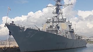 Το USS Mitscher στον Πειραιά: Ποια είναι η αποστολή του (φωτό)