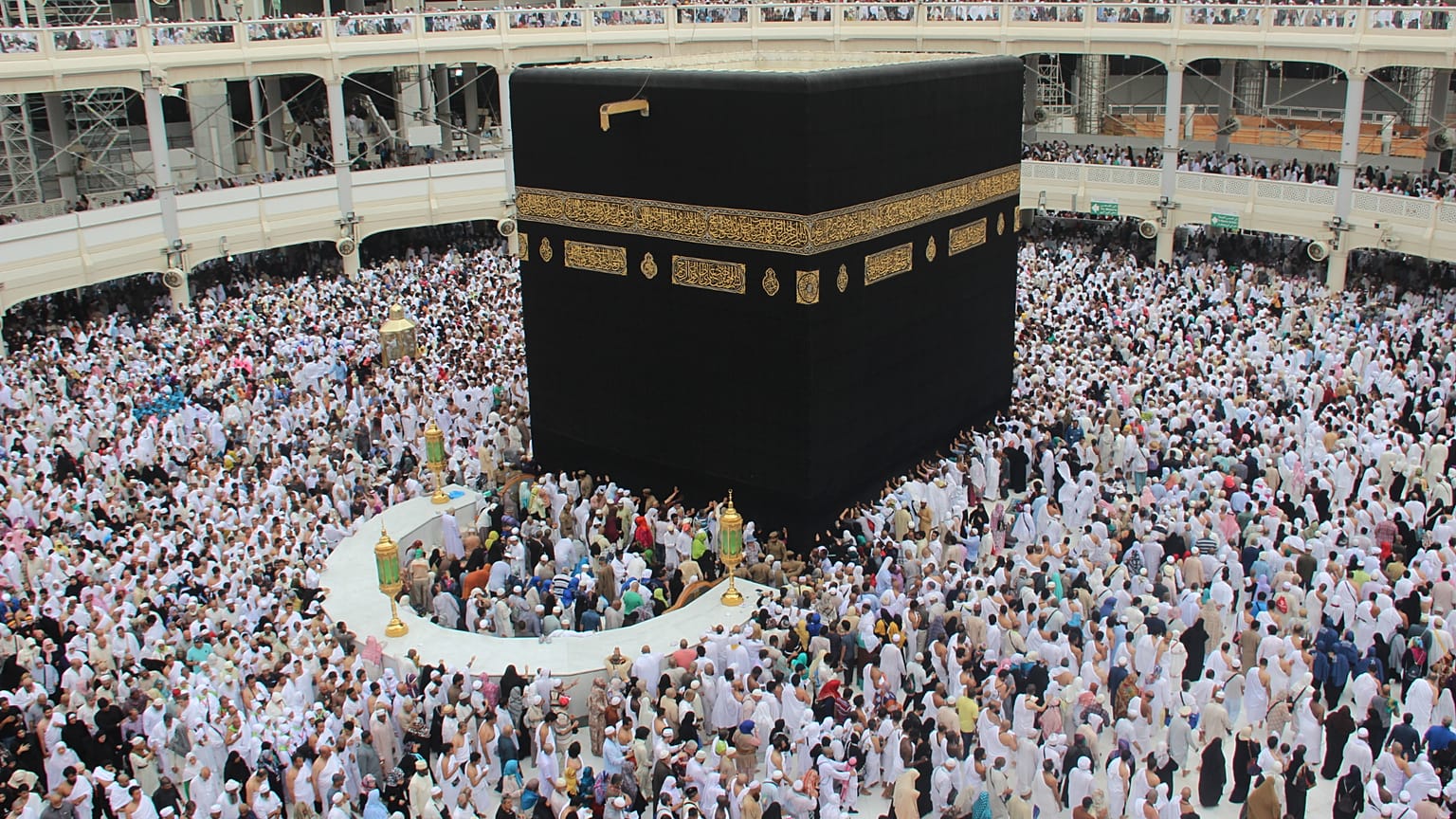Kabe hakkındaki alaycı tweete Fransız Bakan'dan destek: Dinleri eleştirmek ve alay etmek serbest 