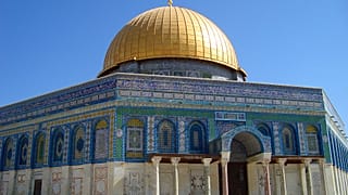 وكالة الأنباء الفلسطينية: السيطرة وإخماد حريق نشب على سطح المسجد الأقصى في القدس