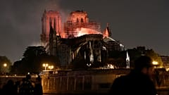 Why using a water-bombing aircraft could not be used to save Notre Dame 