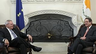 Κύπρος: Αισιοδοξία Κυβέρνησης για άρση του εμπάργκο των ΗΠΑ για τα οπλικά συστήματα