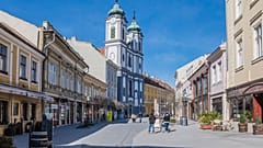 Székesfehérvár is tízezer eurót ajánl föl az újjáépítésre