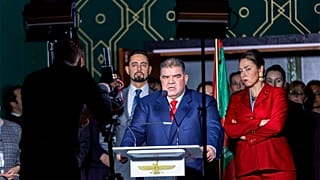Δημήτρης Πλατανιάς: Από τον «Ναμπούκο» στο Αμβούργο στην Λυρική Σκηνή