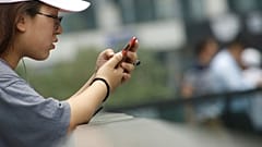 Mobilos játékkal vennék rá az embereket a kínaiak a környezetvédelemre