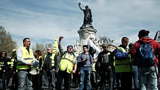 بازسازی نوتردام؛ اعتراض هواداران جلیقه زردها به کمک‌های مالی «بحث برانگیز»