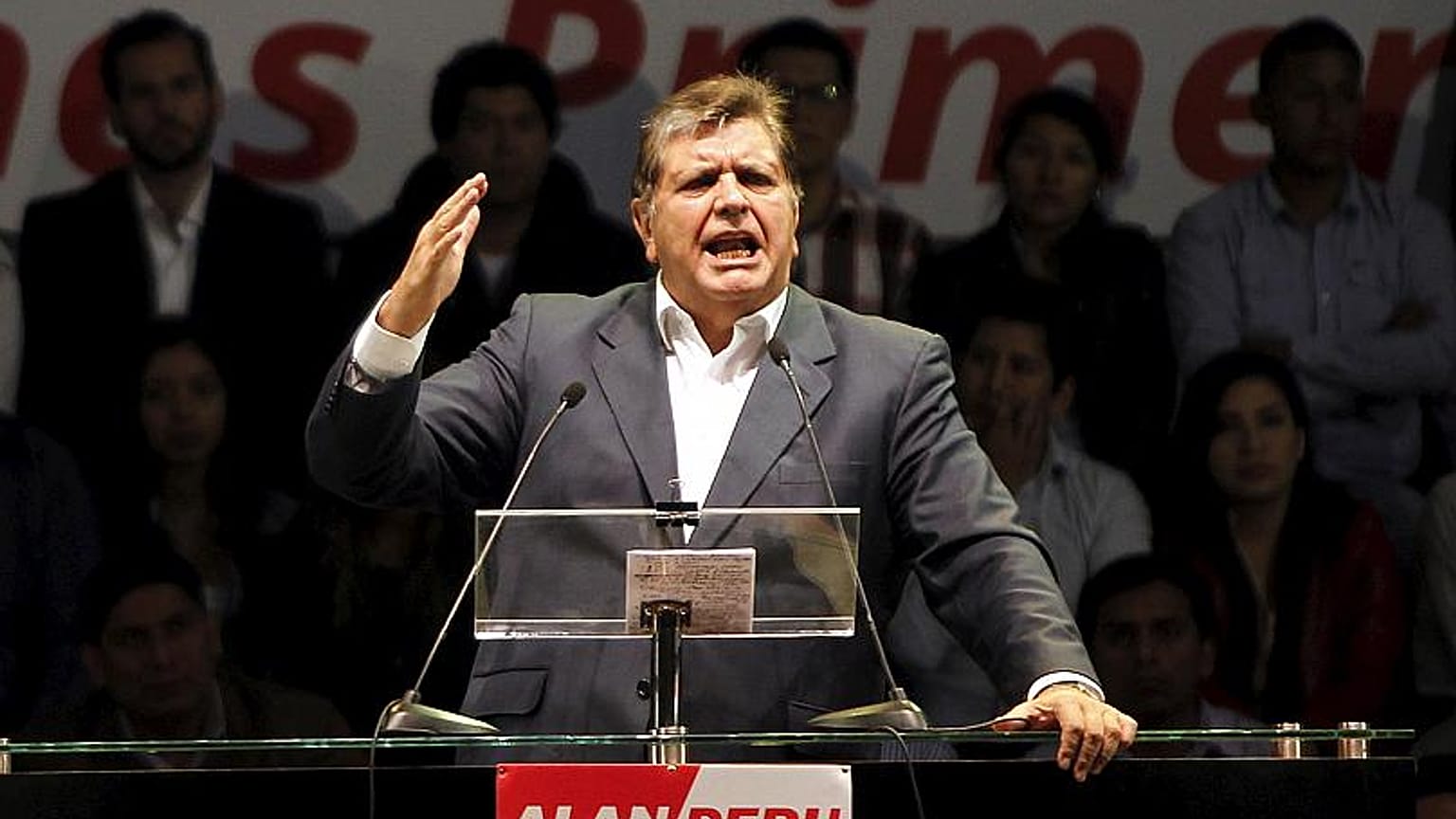 Υπέκυψε στα τραύματά του ο αυτόχειρας πρώην πρόεδρος του Περού