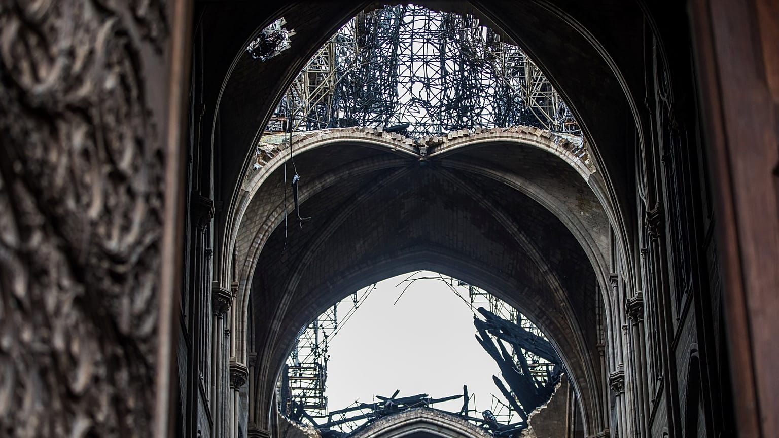 Miért nem a katolikus egyház fizeti a Notre-Dame felújítását?