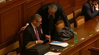 Börtönbe mehet a cseh kormányfő