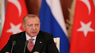 أردوغان: "العدالة والتنمية" سيقاتل لحين إعلان قرار المجلس الأعلى للانتخابات