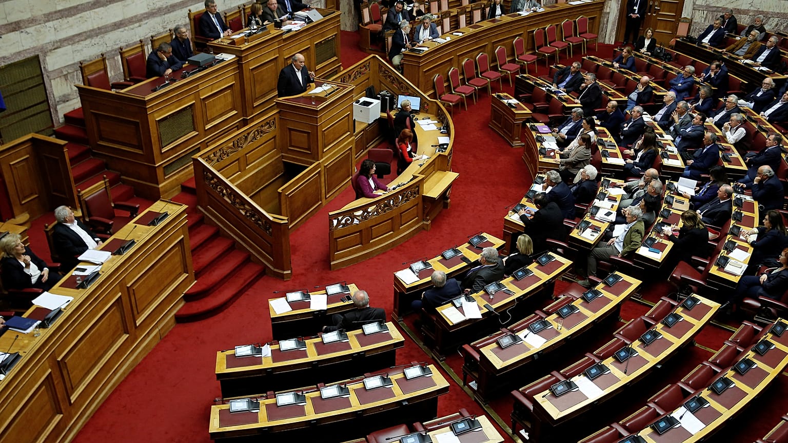 Βουλή: Άρση ασυλίας για Λοβέρδο, Σαλμά