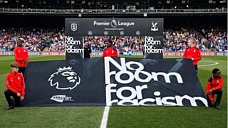 بسبب العنصرية لاعبون في الدوري الانجليزي يقاطعون وسائل التواصل الاجتماعي
