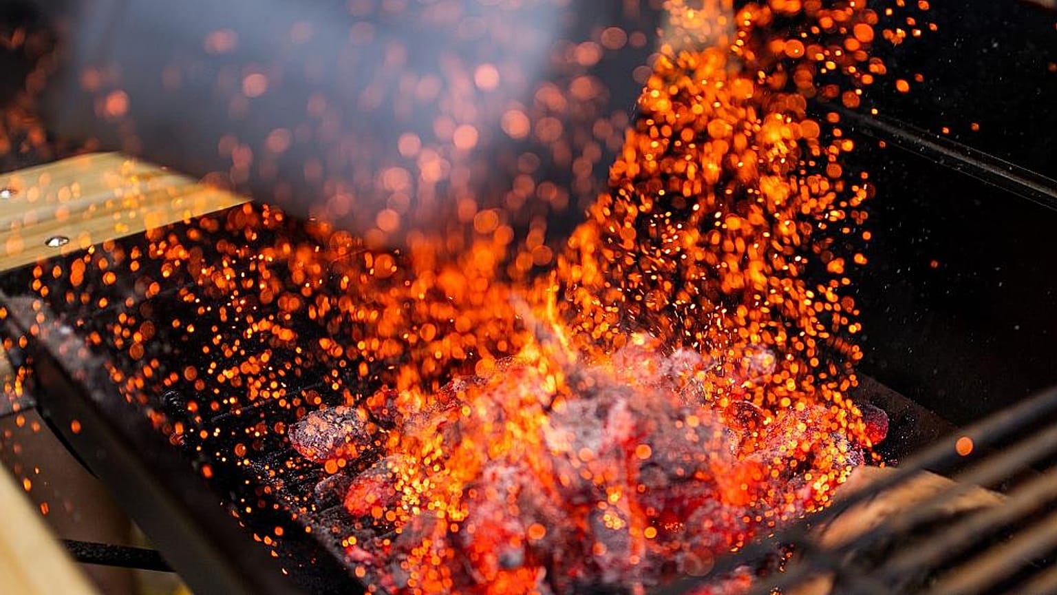 Un incendio en un bosque por una barbacoa podría costar 27 millones a unos jóvenes italianos