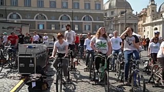 Ils pédalent pour "sauver la planète"