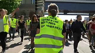 Gelbwesten: "Alles für Notre-Dame. Nichts für die Armseligen"
