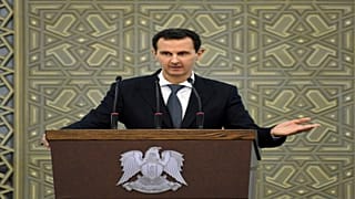 الأسد يلتقي بمسؤولين روس يبحثون استئجار ميناء طرطوس