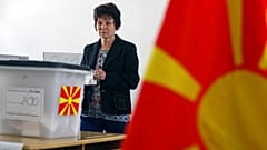 Βόρεια Μακεδονία: Σε εξέλιξη οι κρίσιμες προεδρικές εκλογές