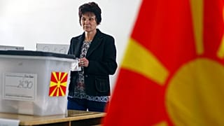 Βόρεια Μακεδονία: Σε εξέλιξη οι κρίσιμες προεδρικές εκλογές