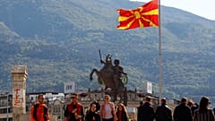 North Macedonia pro-Western candidate wins first round of presidential poll