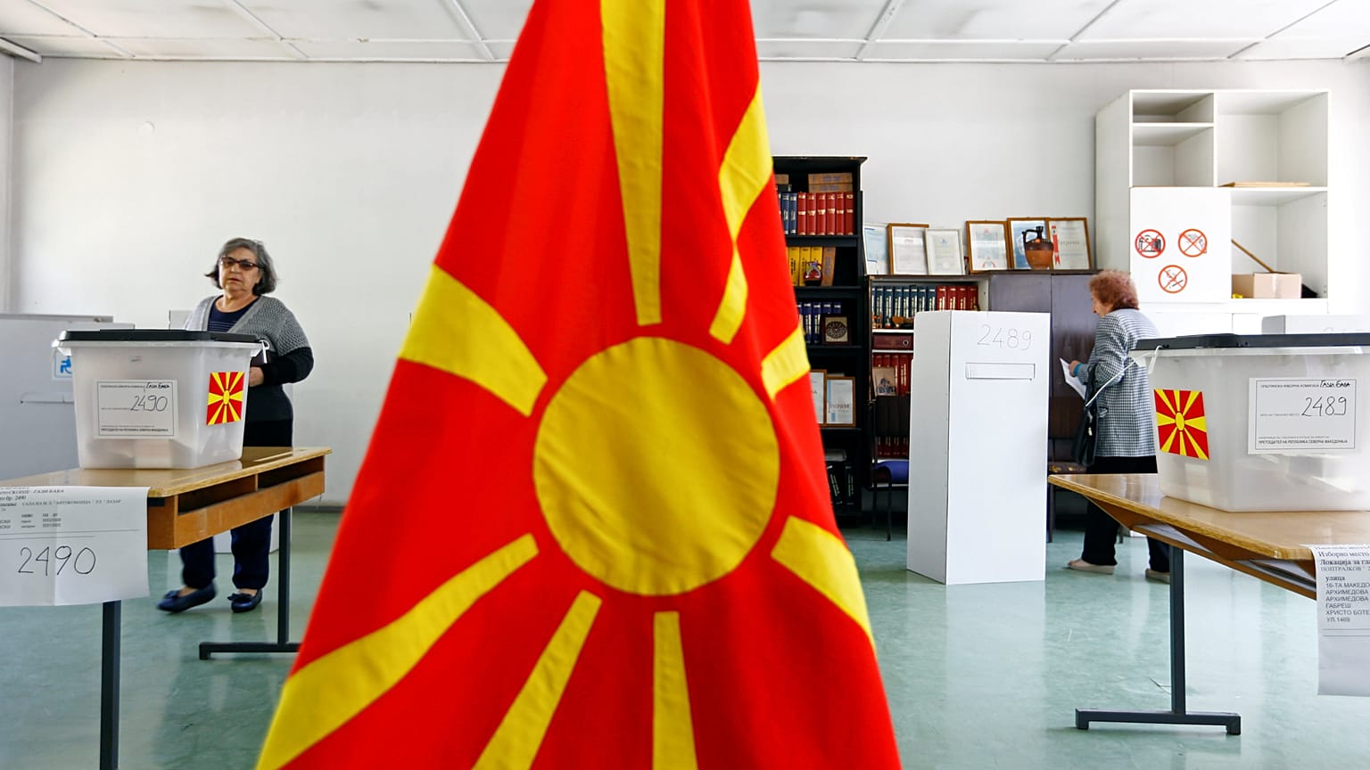 Σε δεύτερο γύρο για την εκλογή προέδρου