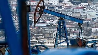Petrolün varili 73,79 dolardan işlem görüyor