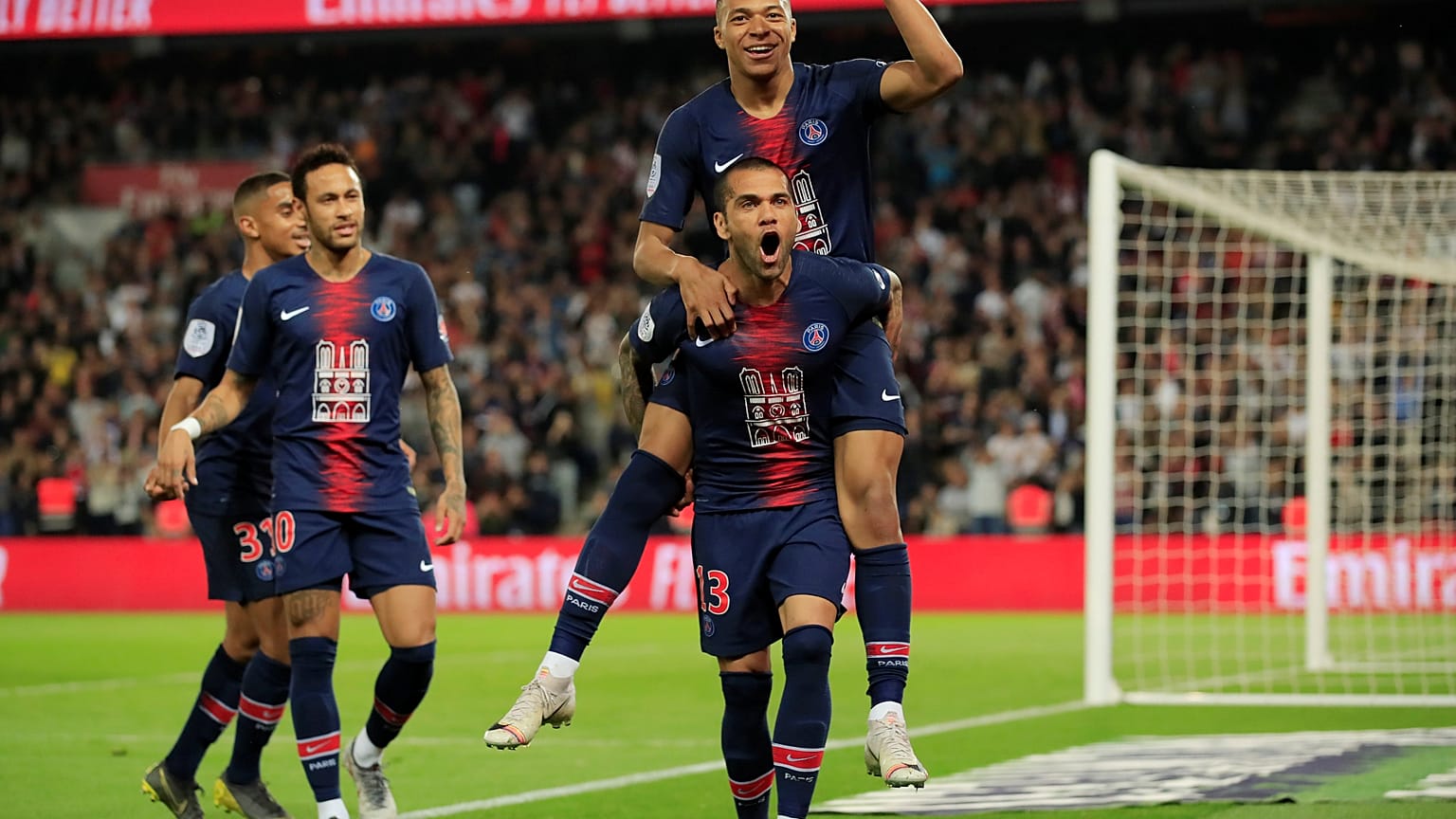 Bajnok a PSG, Mbappé marad
