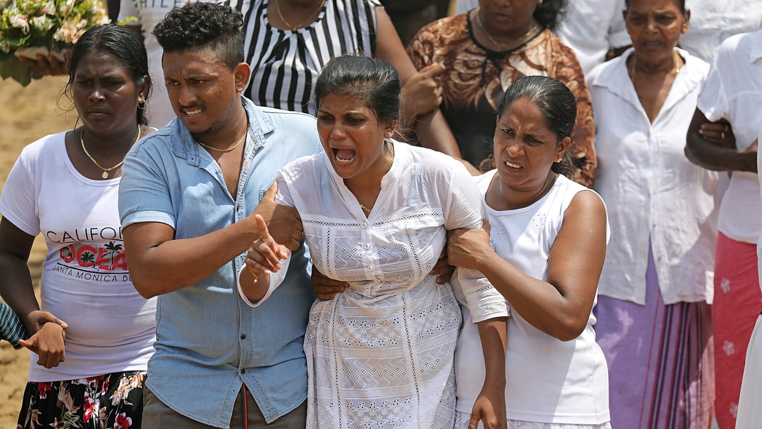 Sri Lanka setzt Anschlagsopfer bei 