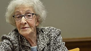 Ida Vitale reivindica la poesía del Quijote al recibir el Cervantes