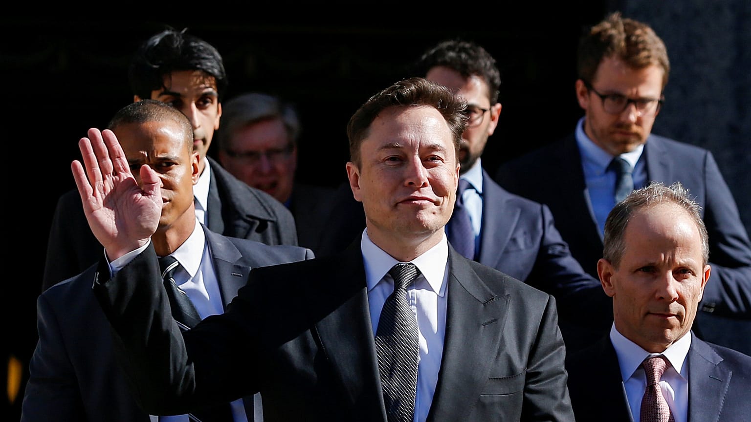 Elon Musk'tan 2020 tahmini: Tesla robot taksileriyle Uber ve Lyft'e rakip olacak